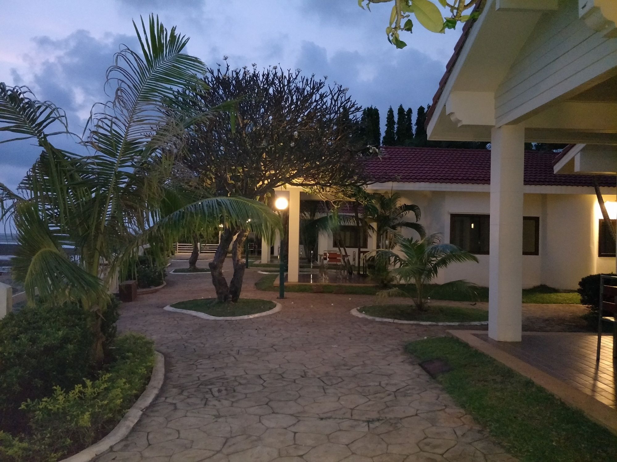 New Travel Beach Hotel & Resort Chao Lao Beach Zewnętrze zdjęcie